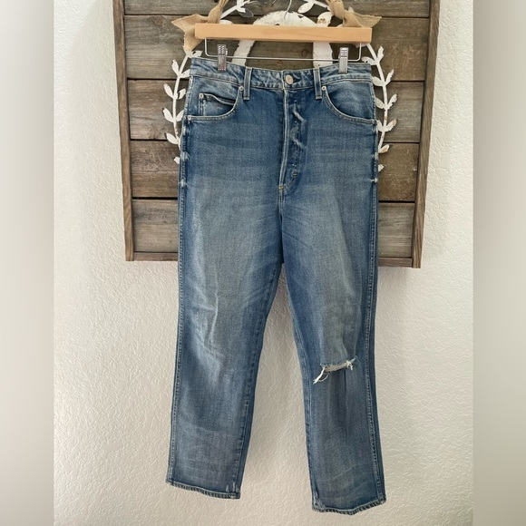 AMO Chloe‎ crop girl crush w/destroy high rise size 31